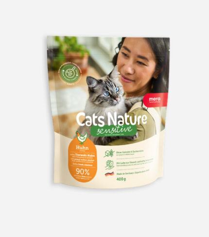 Premium adult cat food by Mera